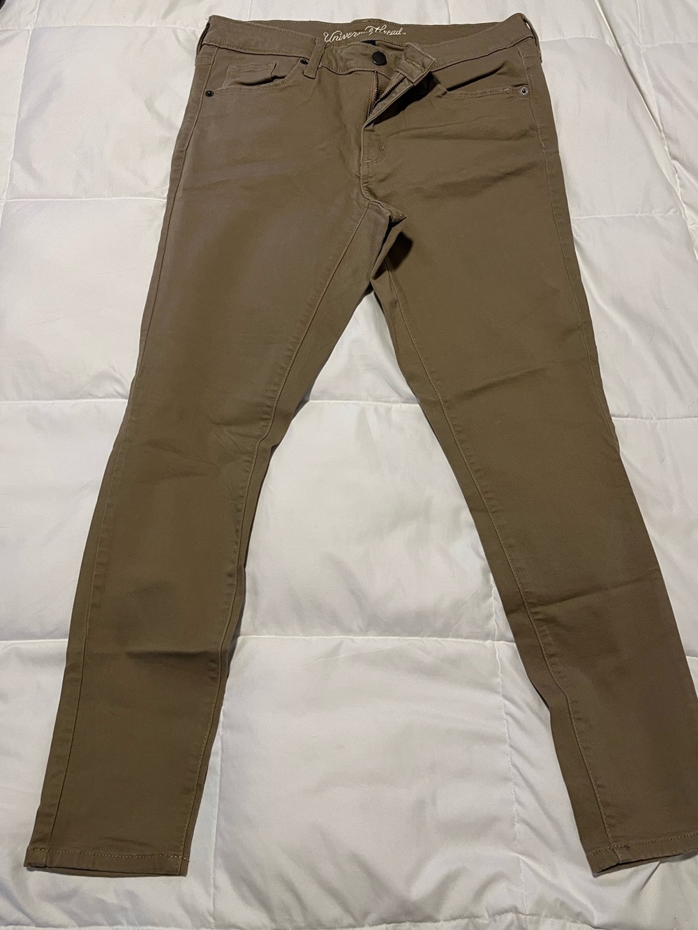 Universal Thread Classic Straight Khaki Pants - Tan